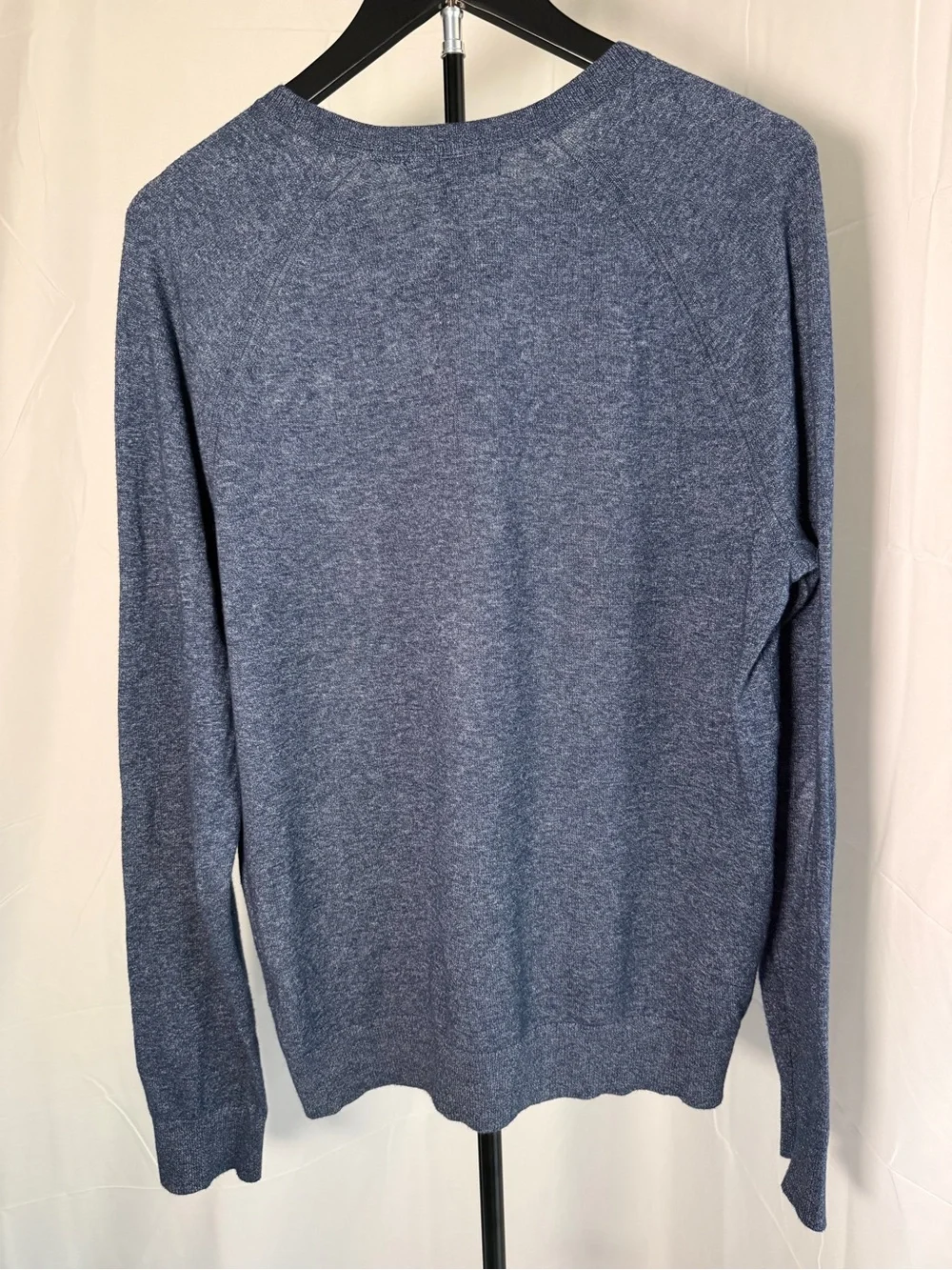 Banana Republic Men's V-Neck Sweater in Slate Blue
